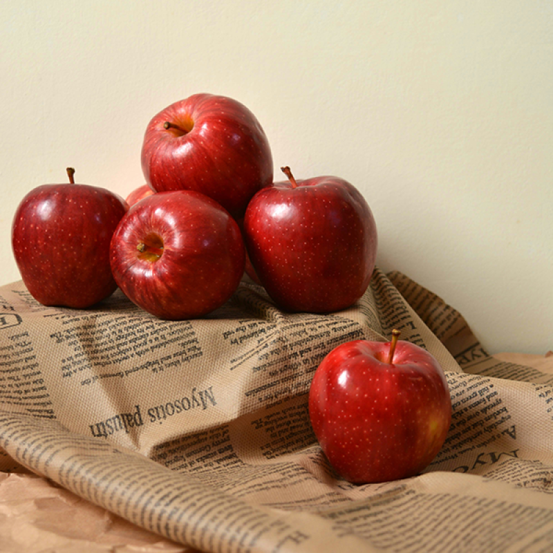 Organic Red Apples